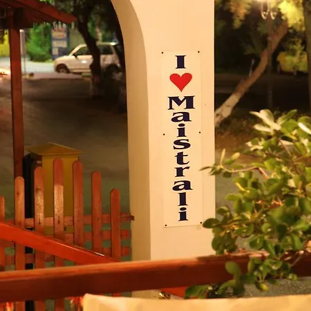 Hotel Maistrali 3*